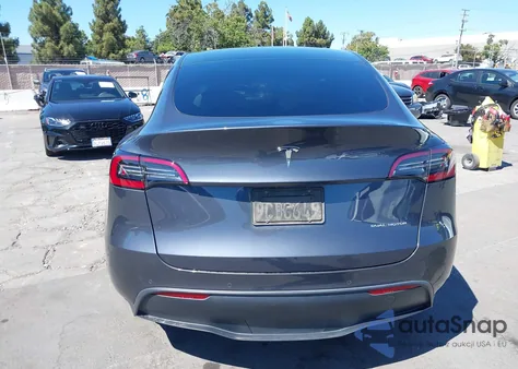2022 Tesla Model Y Long Range Dual Motor All-Wheel Drive из США, поврежденный, VIN 7SAYGDEE4NF462065